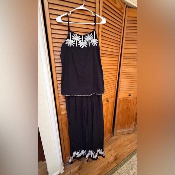 Johnny Was set - Picture 1 of 4